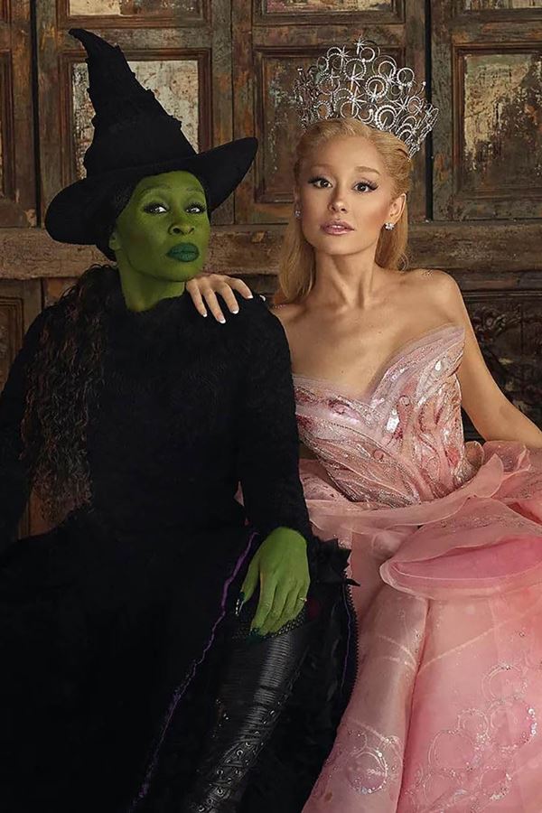 Fã que atacou Ariana Grande foi banido da Singapura